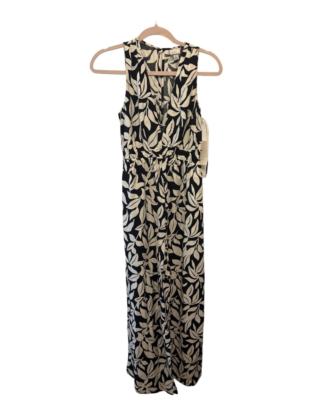a new day Black & Cream Leaf-Print Sleeveless Jumpsuit